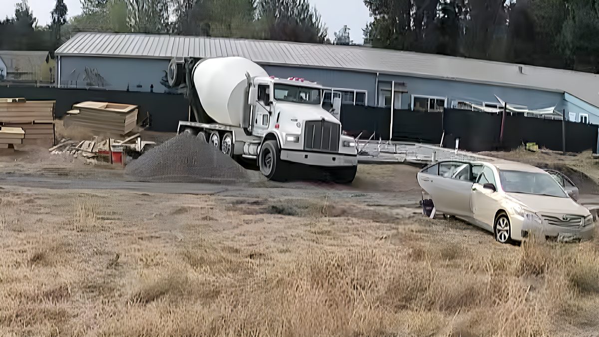 The Stratton under construction at 3920 San Juan Avenue, Port Townsend: pouring the foundation